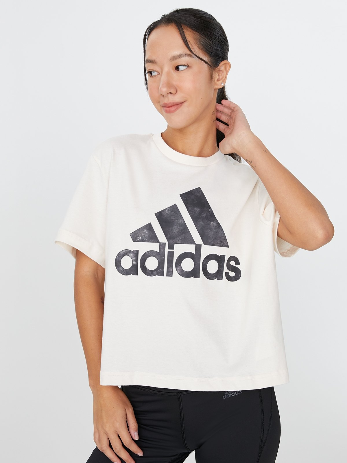Adidas x Zoe Saldana Graphic T-Shirt - WONWHI - Pomelo Fashion