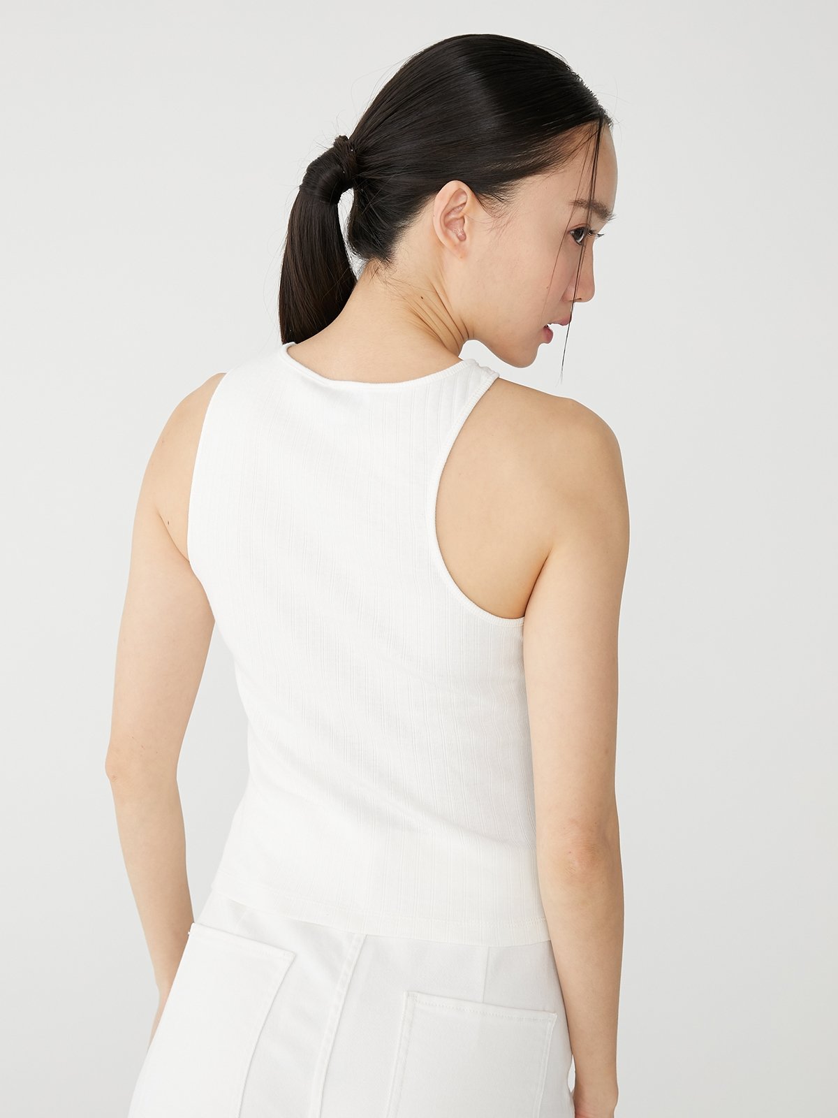 Bow Detailed Contrast Trim Cami Top - White