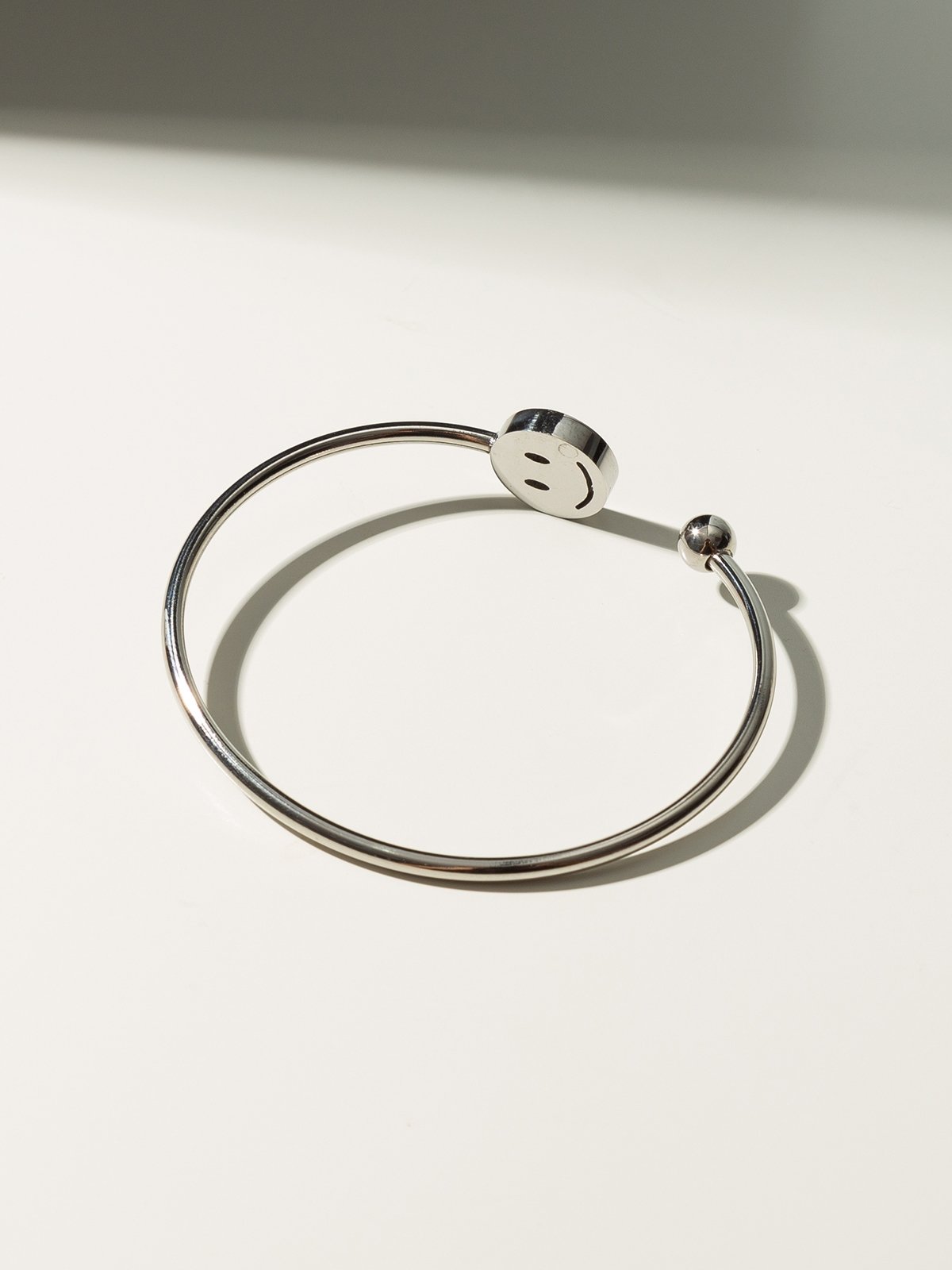 pbd smile coin bangle バングル Smiley Bangle - Silver - Pomelo Fashion