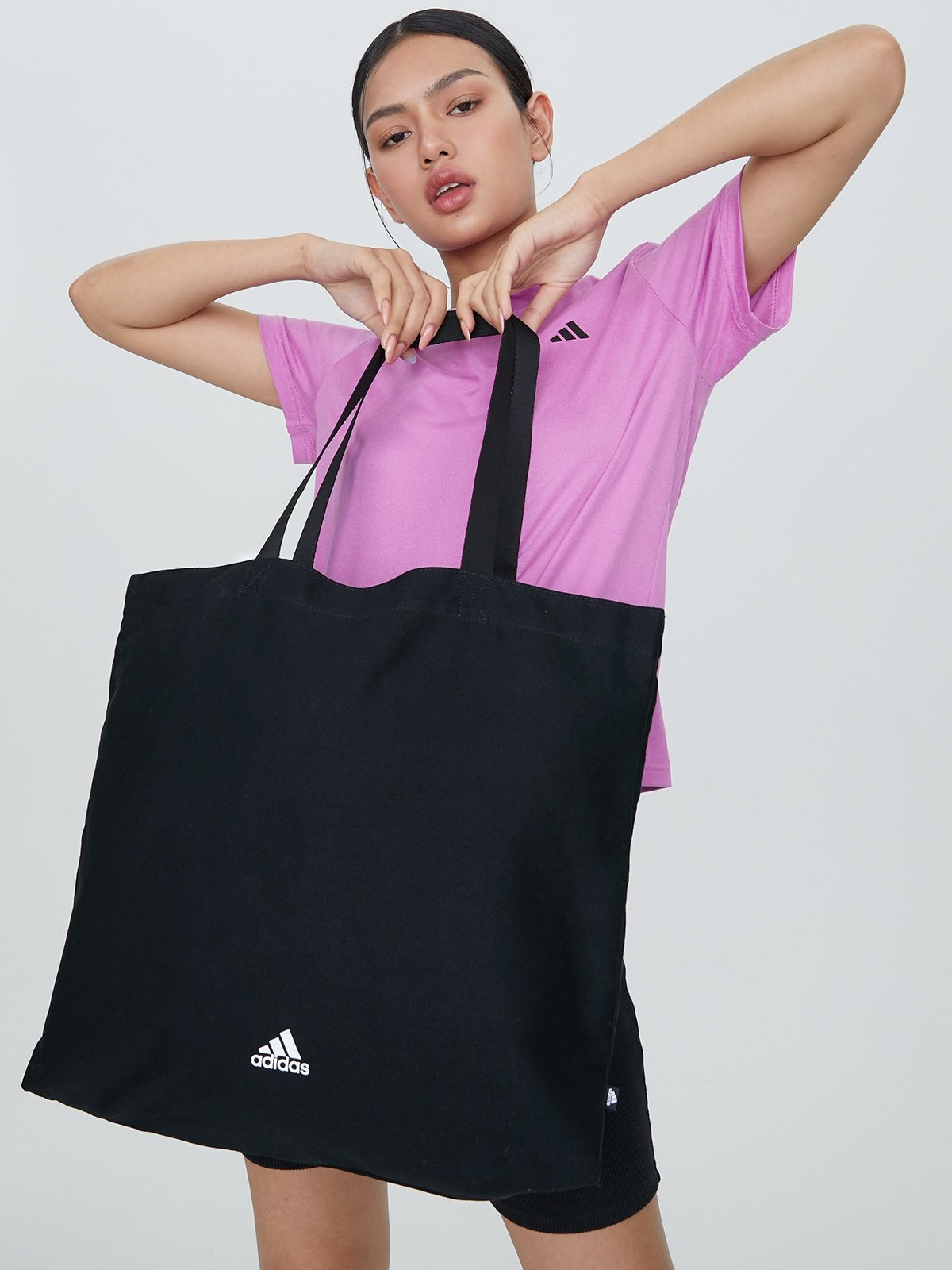 Adidas trefoil store shopper bag