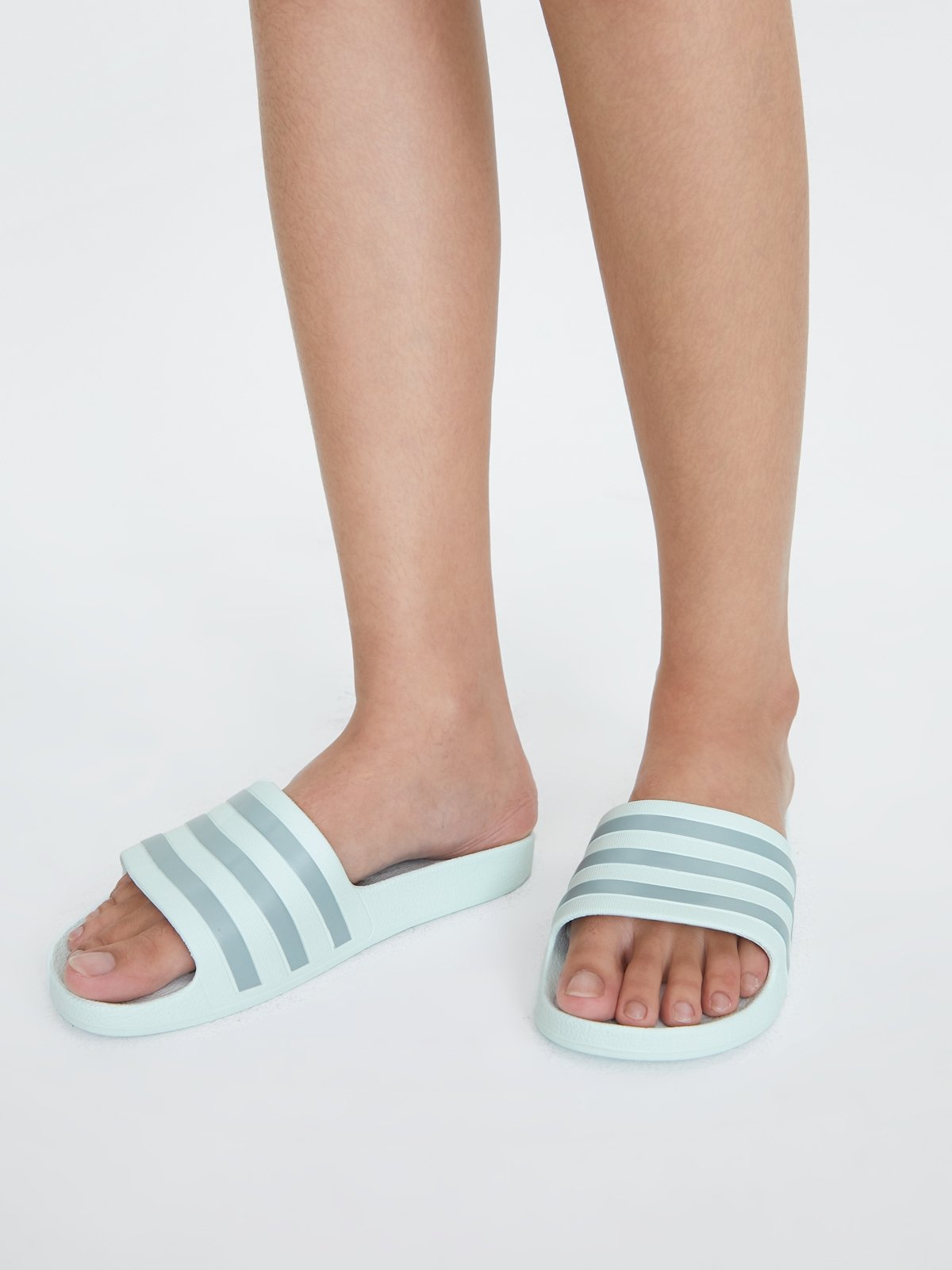 Adilette aqua blue hot sale