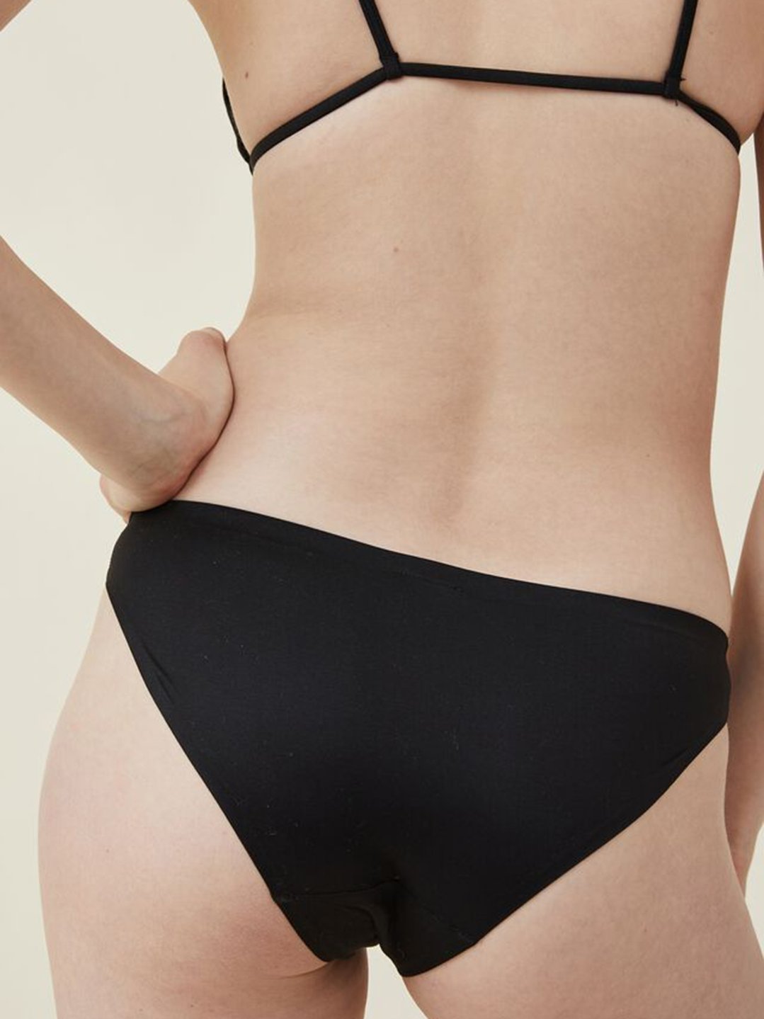 Body Intimates The Smoothing Hipster Bikini Brief - Black - Pomelo Fashion