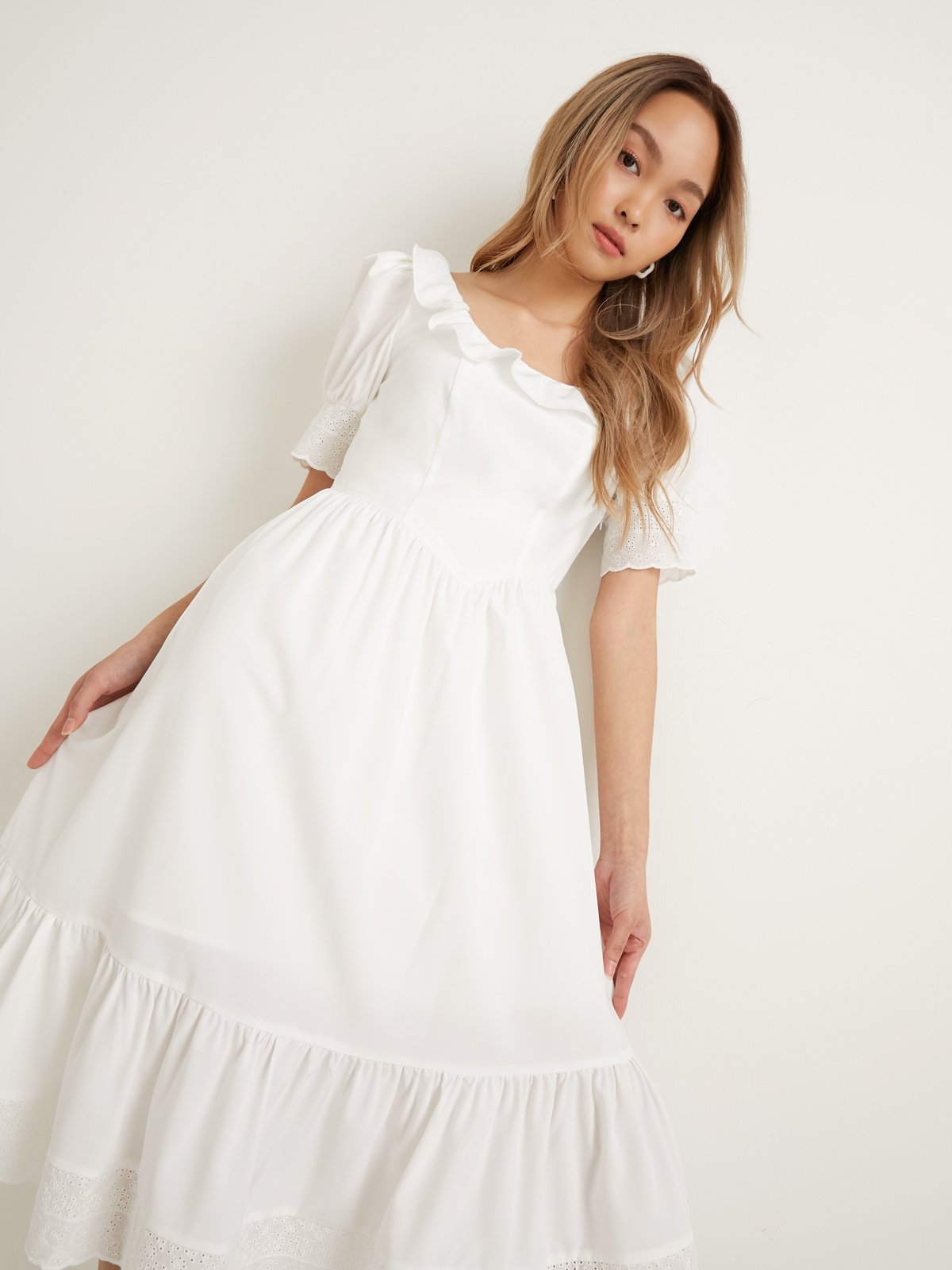 White dresses clearance stores near me