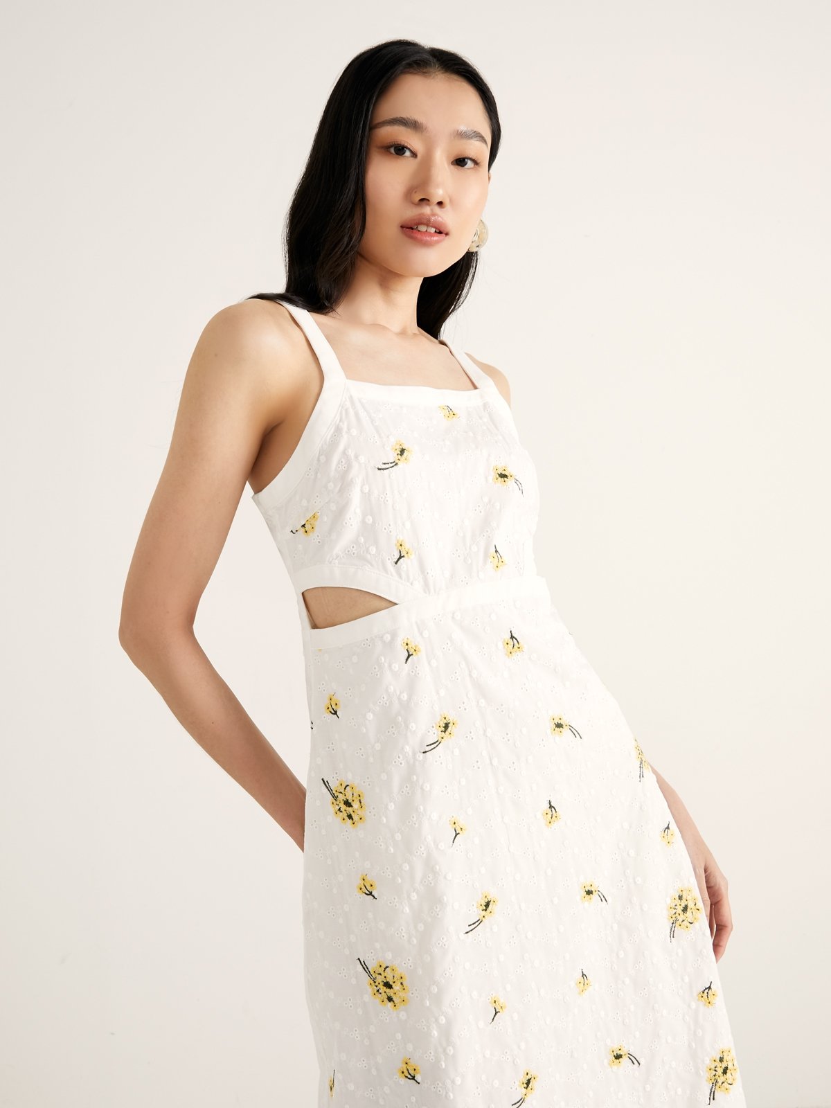 Floral Embroidery Midi Dress White Pomelo Fashion