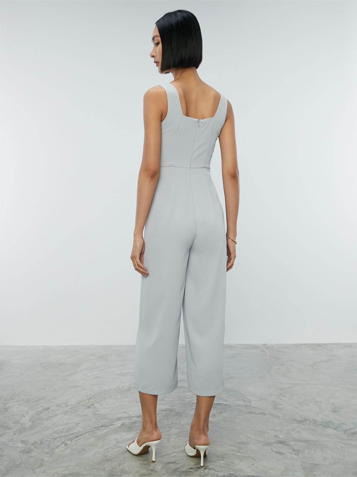 Grey sleeveless jumpsuit 2025