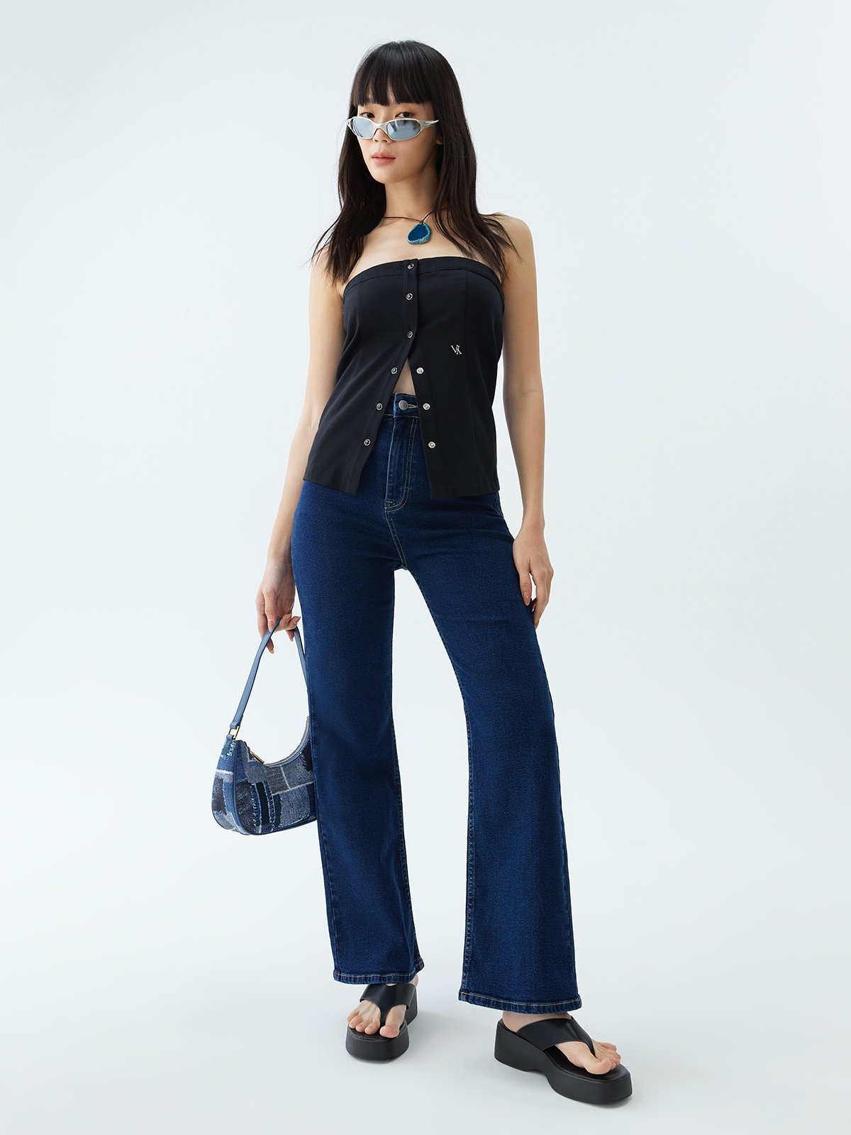 STRAIGHT BLUE JEANS