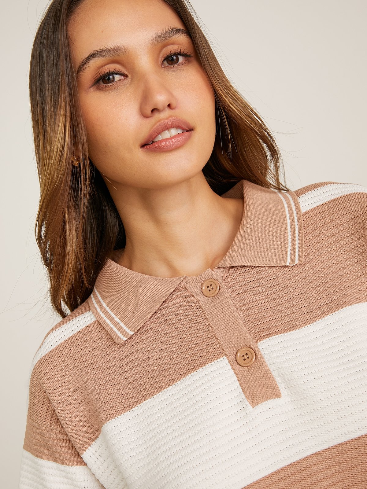 uneven-stripes-collar-knit-top-off-white-pomelo-fashion