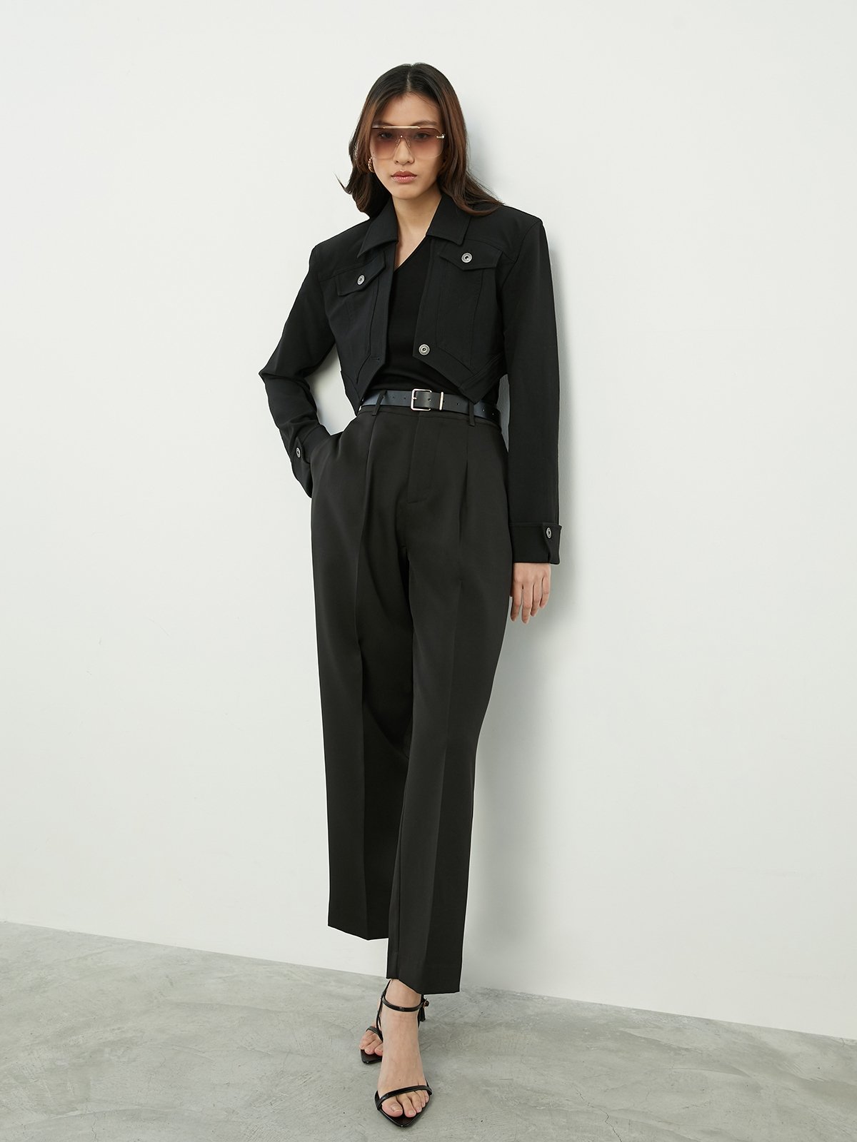 Black high hot sale waist pants outfit