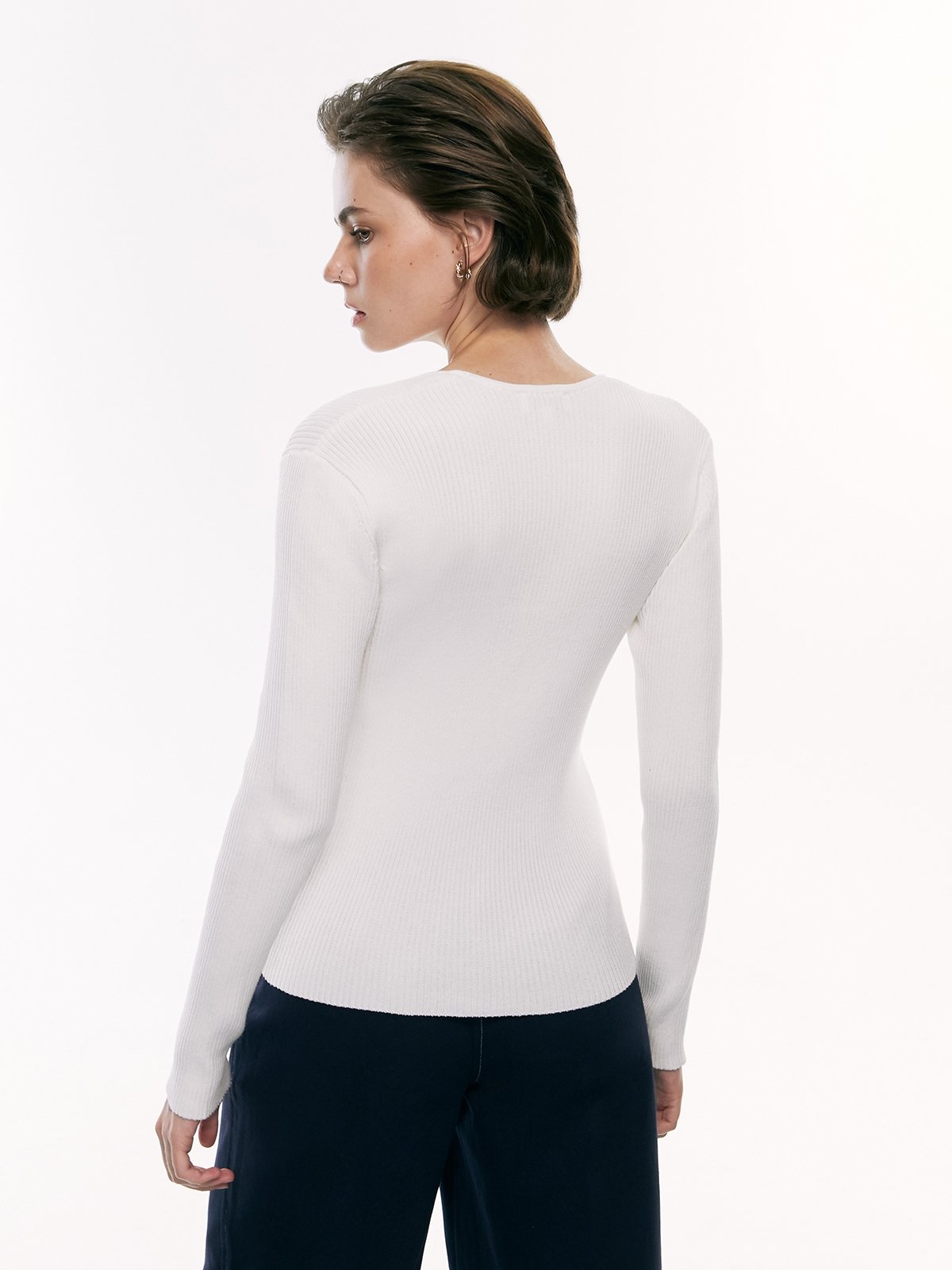 White long sleeve roll neck store