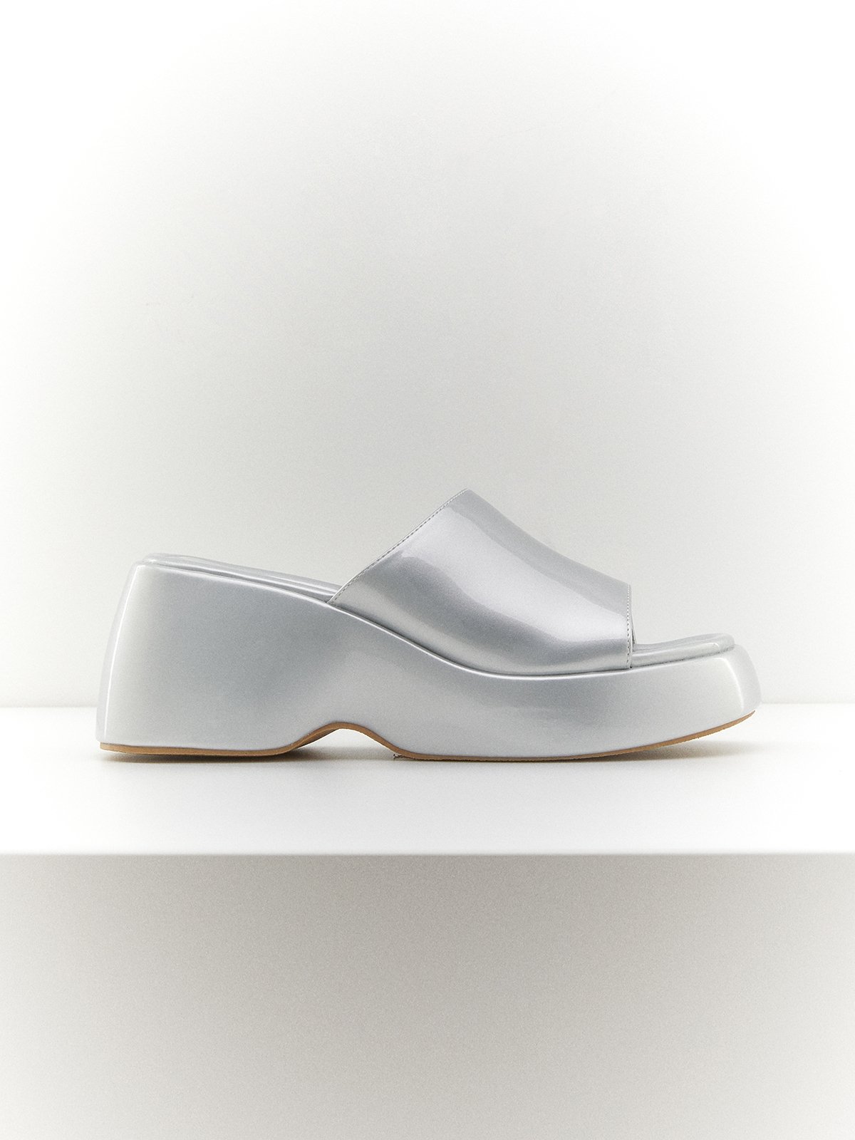 Metallic flatform sales sandals
