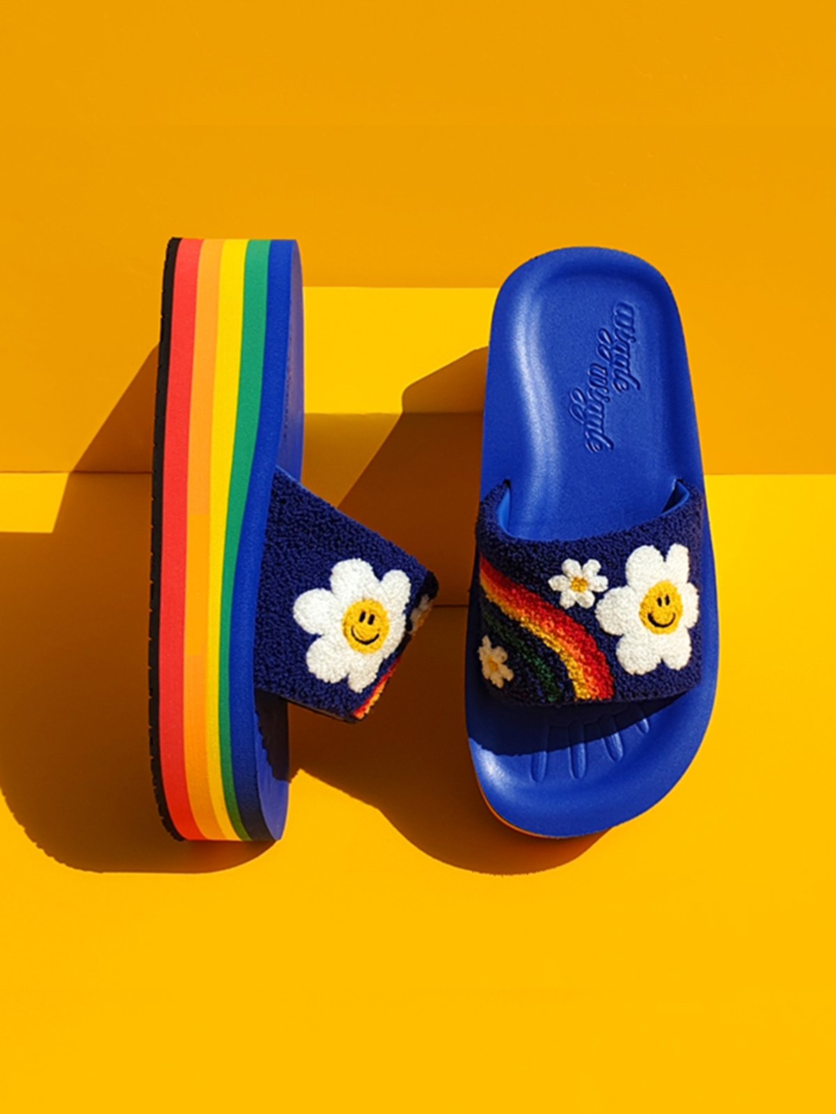 Platform slippers store