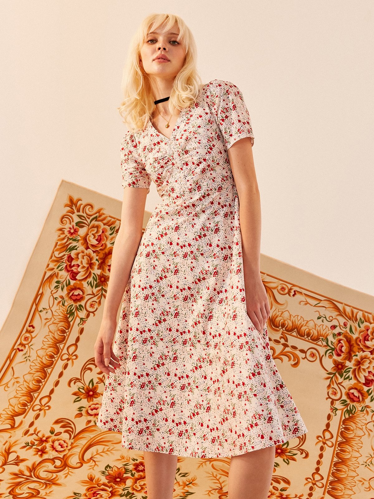 Red and white clearance floral midi dress