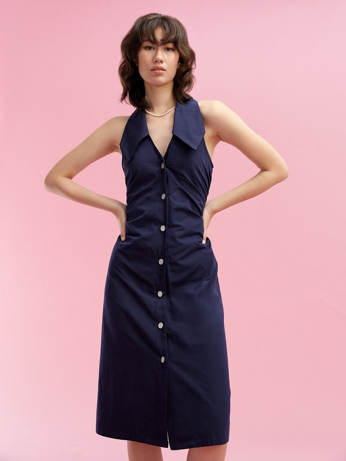v-neck-midi-dress-navy-pomelo-fashion