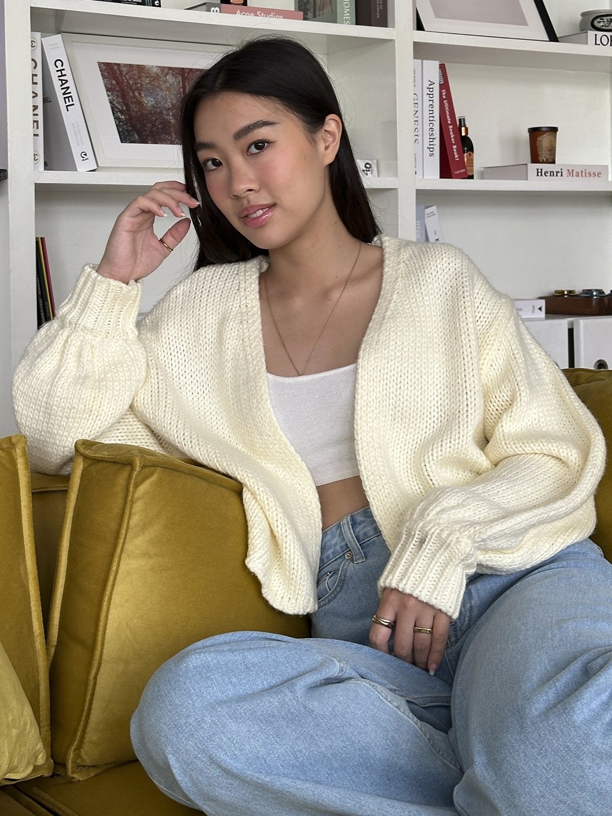 White fine discount knit cardigan