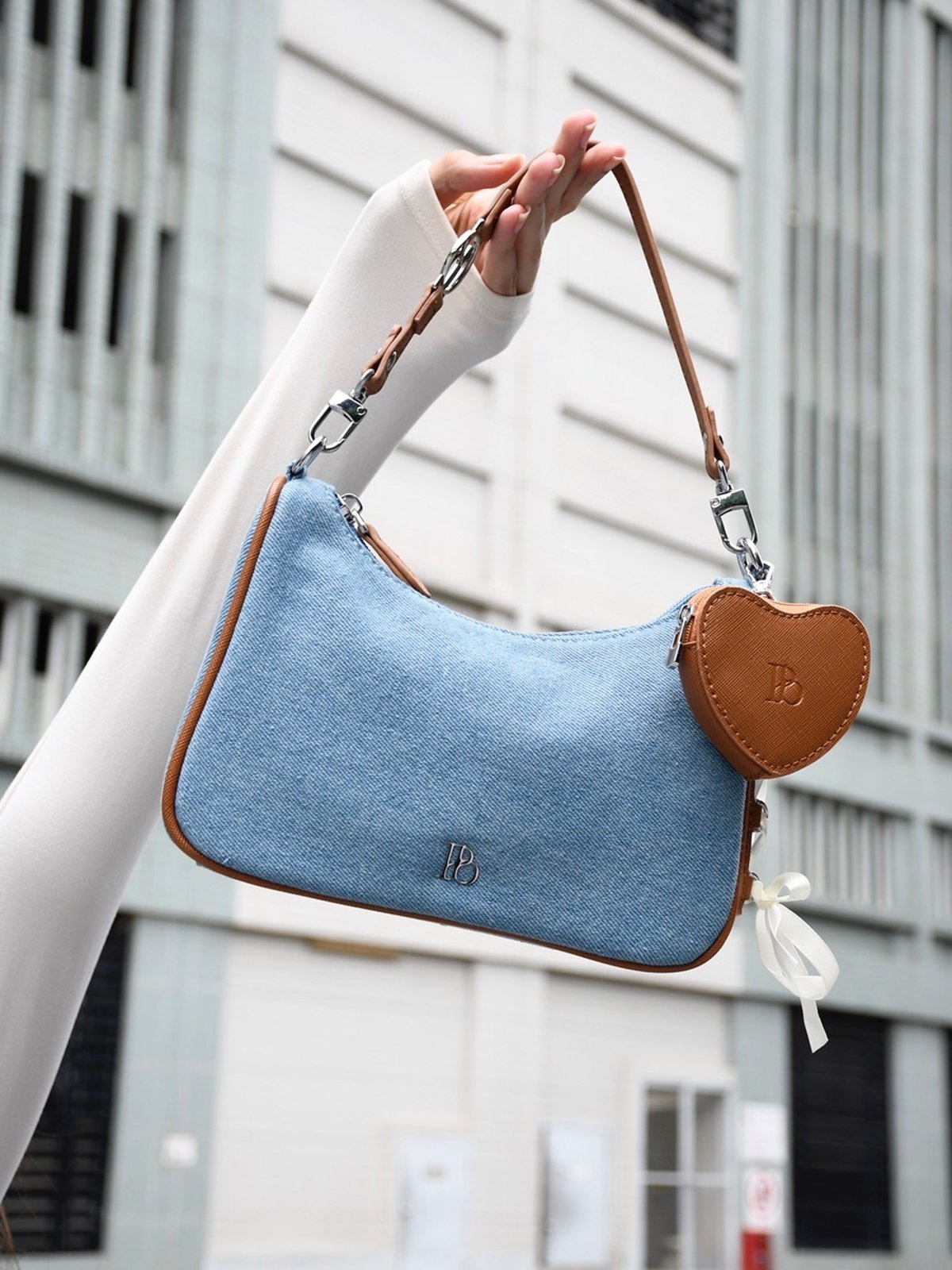 Sky bag clearance side bag