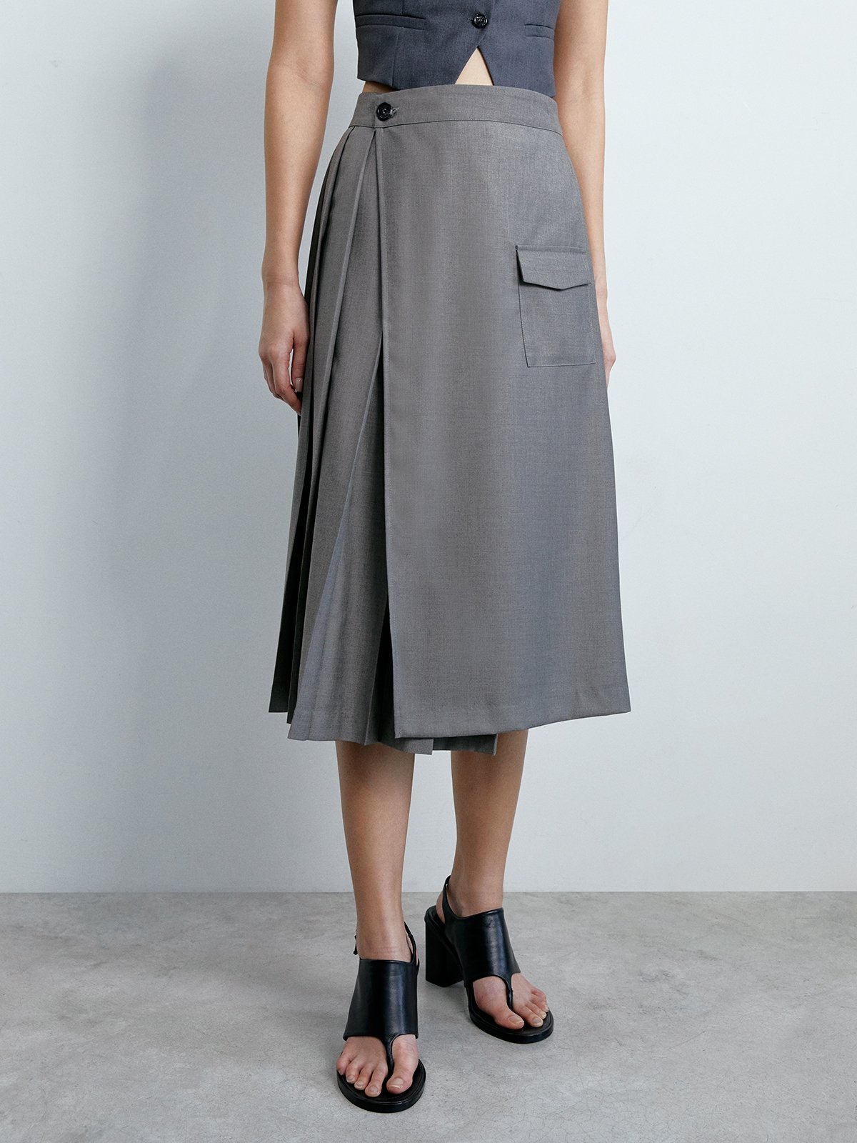 Grey pleated midi skirt outfit store