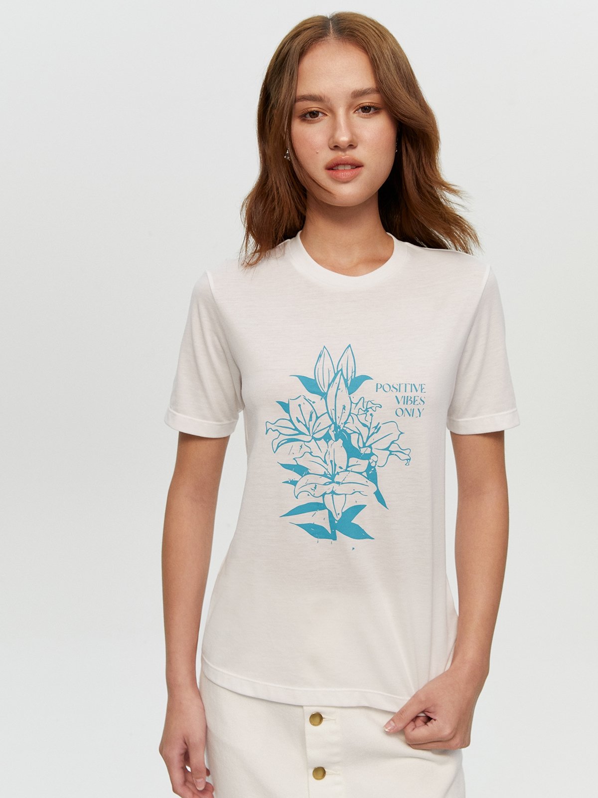 Floral Print Rounded Neck Tee Off White Pomelo Fashion