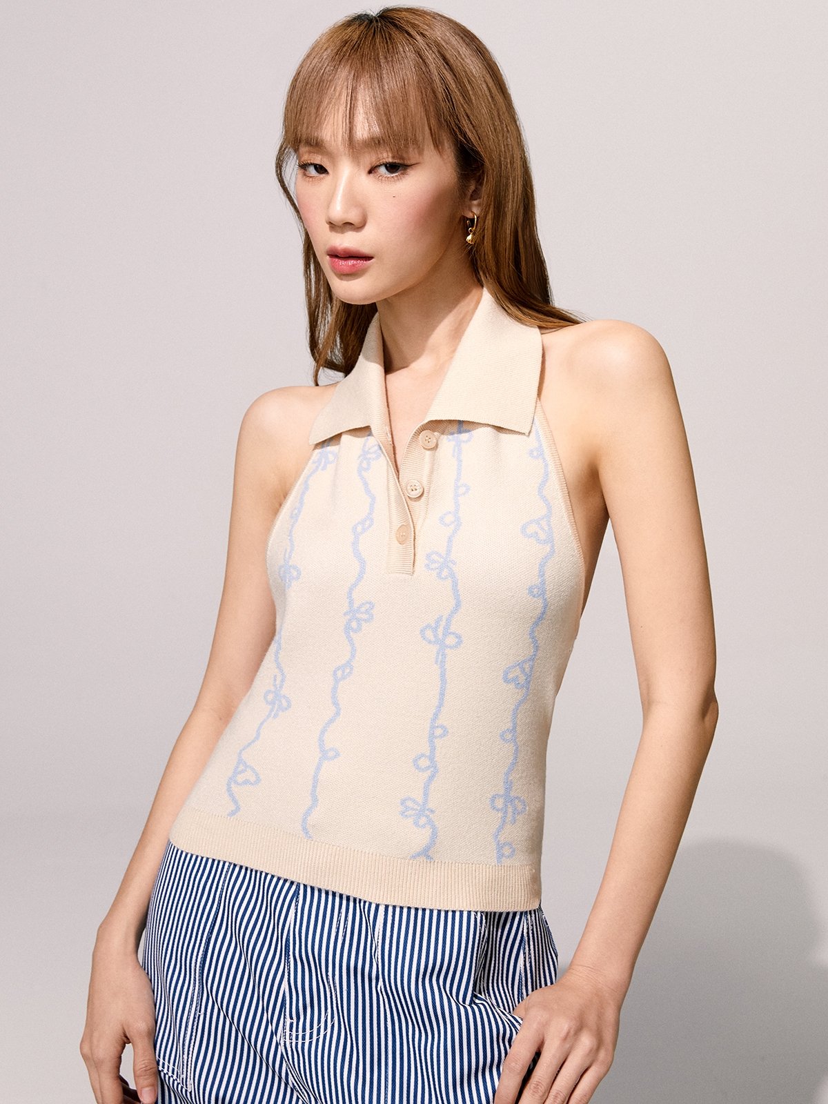 novelty-printed-crop-knitted-vest-ivory-pomelo-fashion