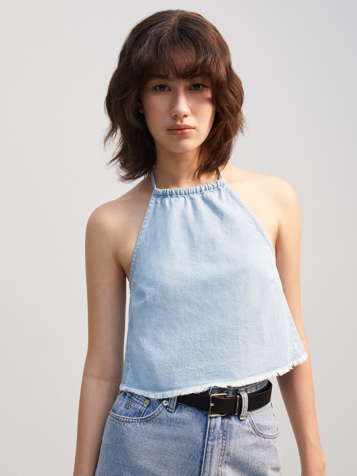 denim-halter-top-baby-blue-pomelo-fashion