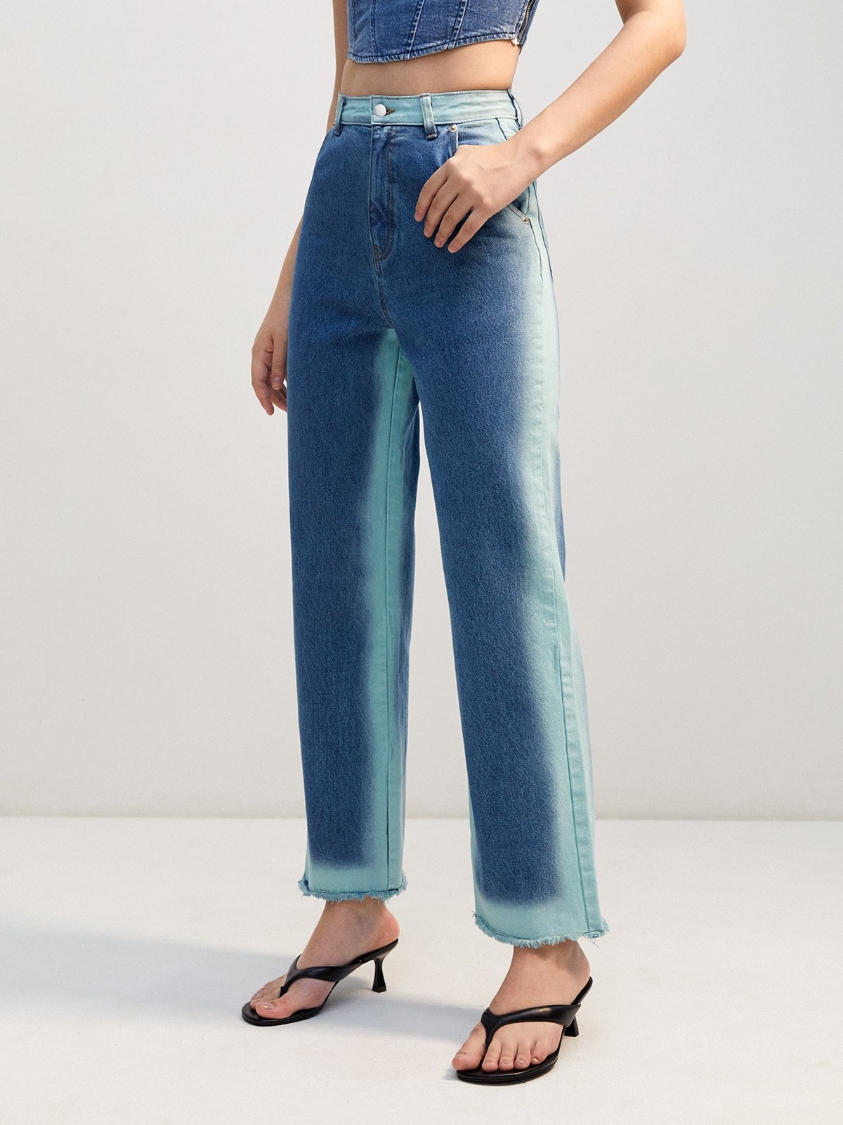 Contrast Waist Straight Jeans