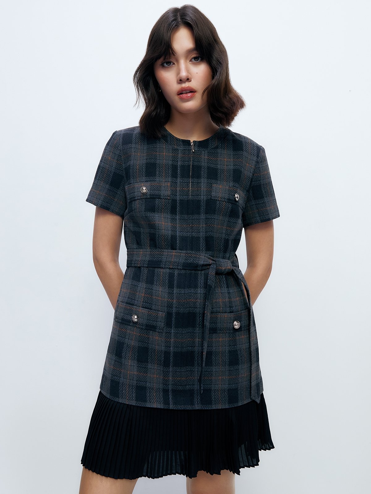 Plaid Short-Sleeve Mini Dress with Zipper - Dark Grey - Pomelo Fashion