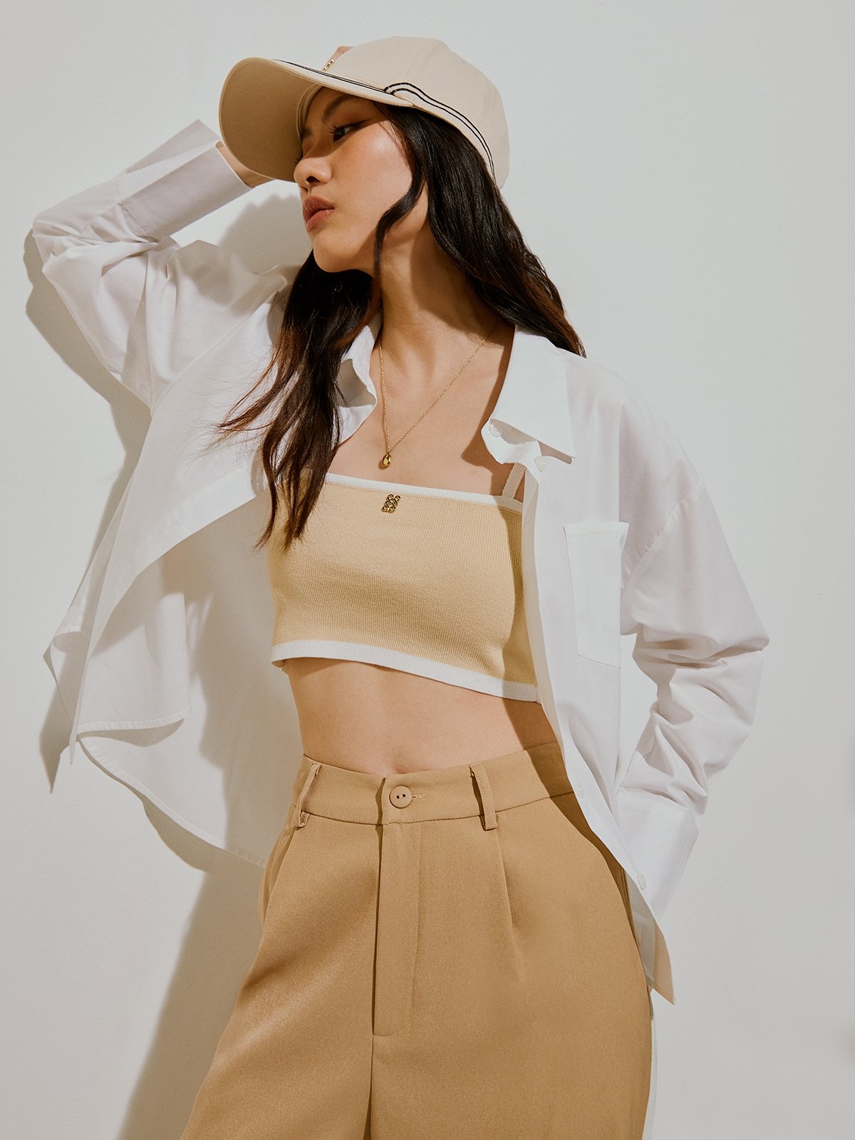 White spaghetti top outfit 2025