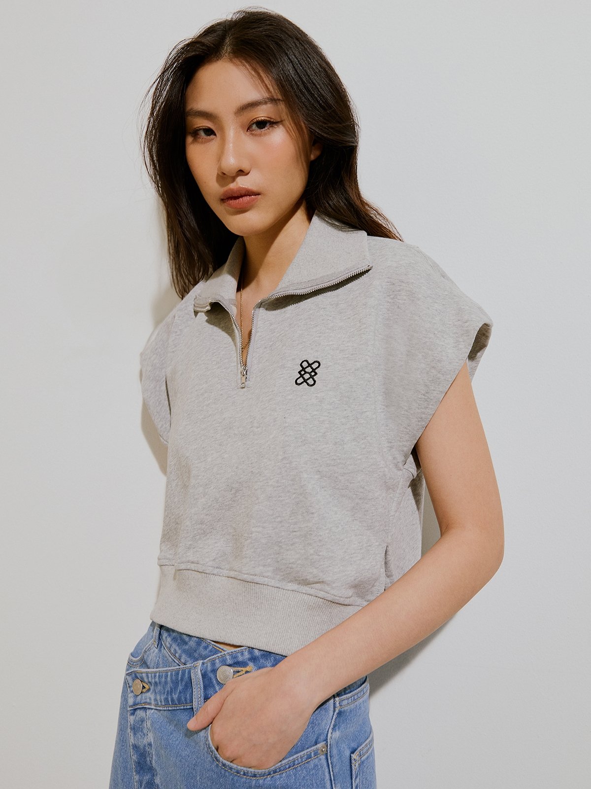 Short sleeve shirt with zipper on sale