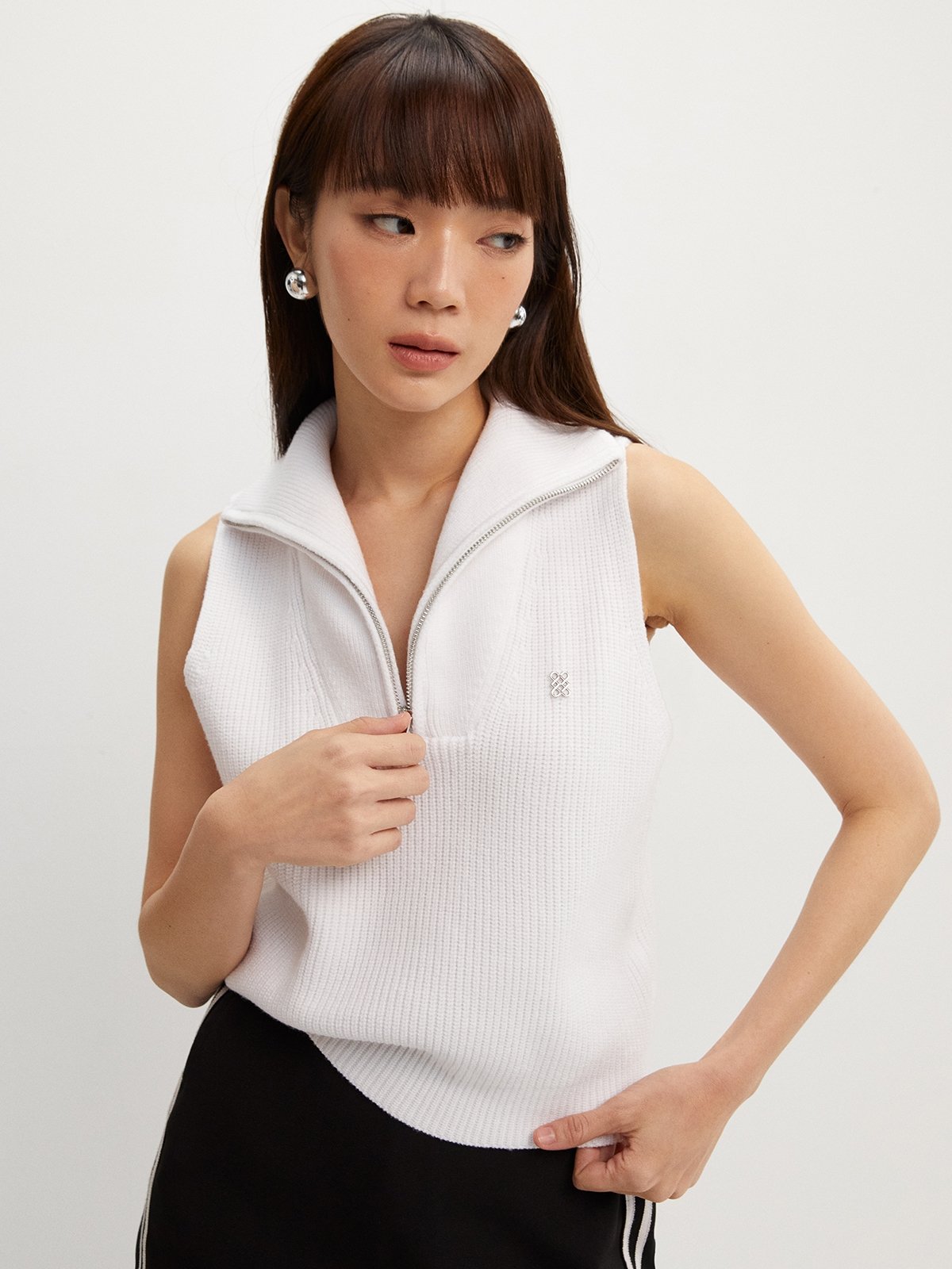 White zipper top on sale