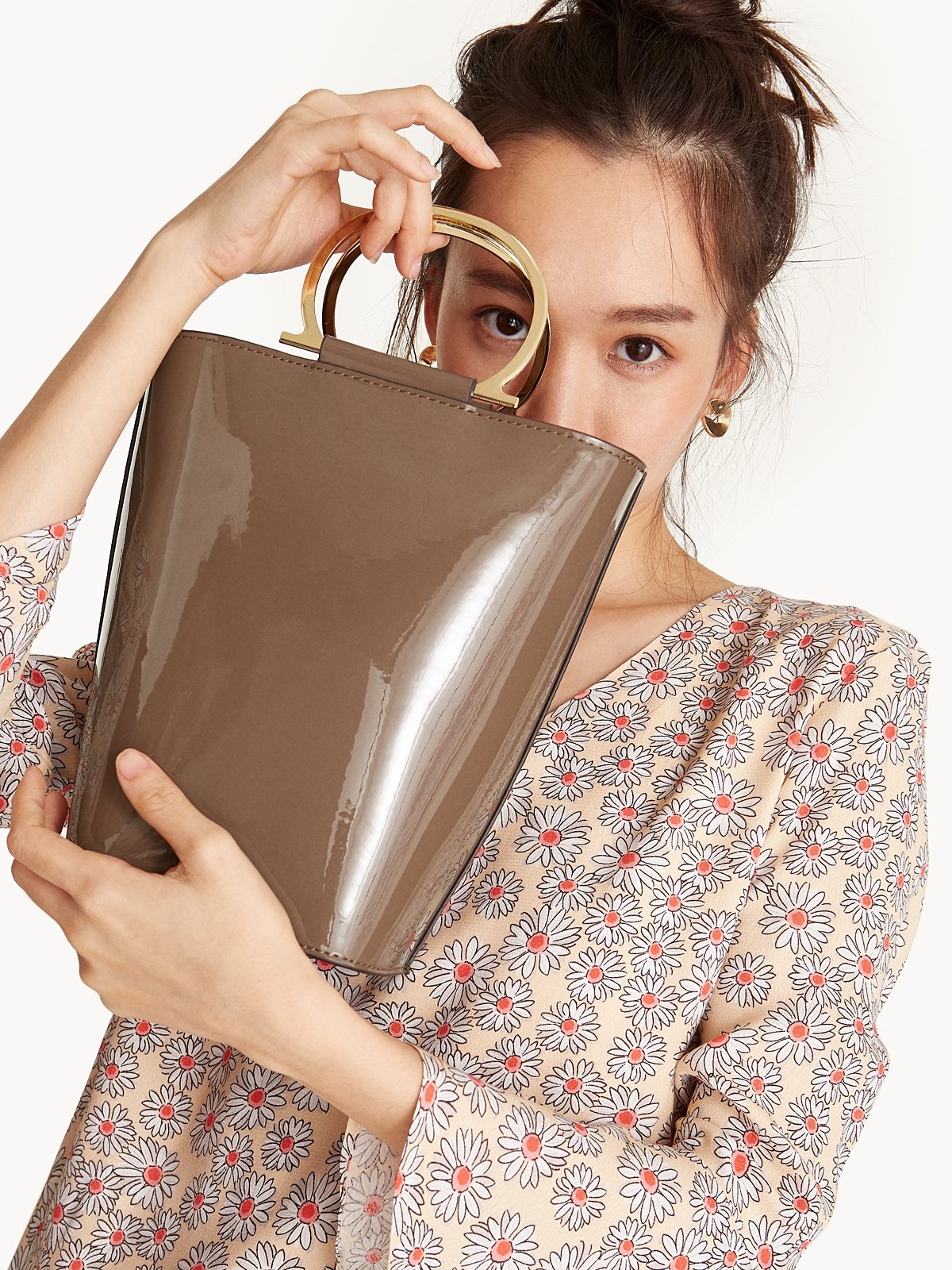 Glossy Faux Leather Bucket Bag Pomelo Fashion