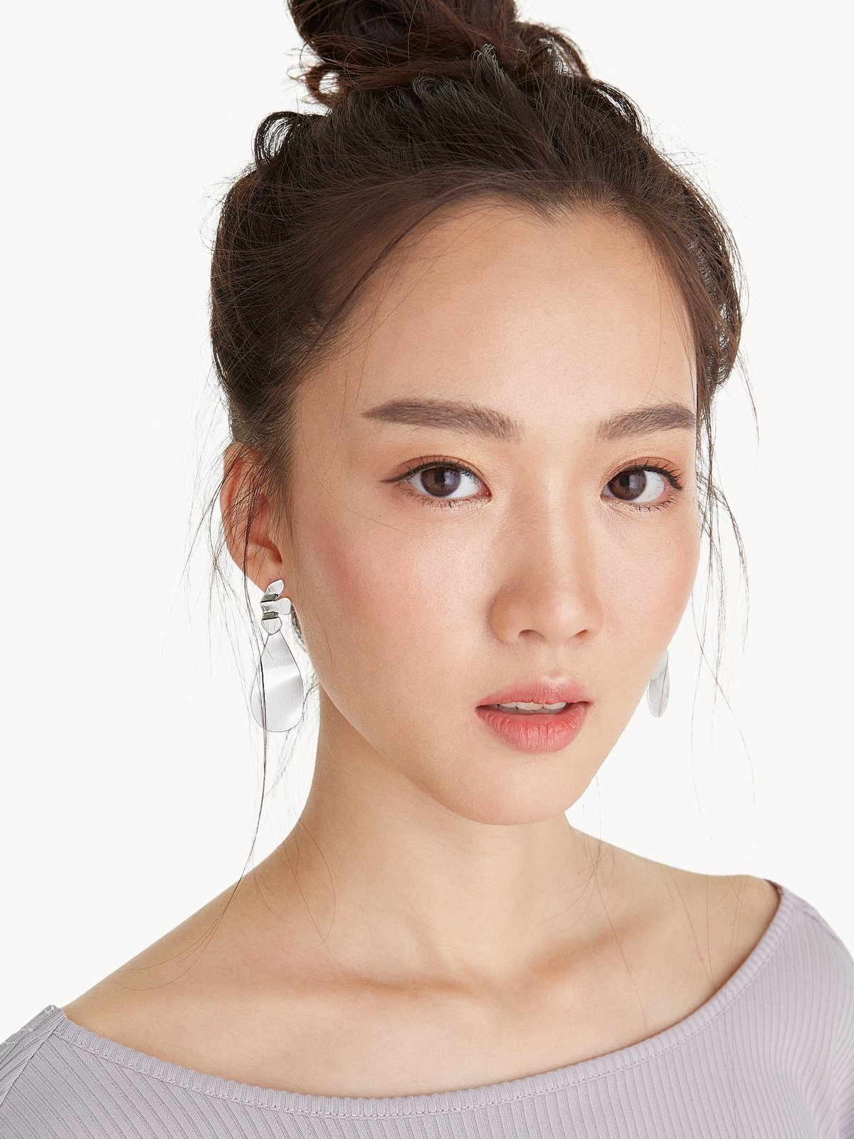 Bended Tear Shape Drop Earrings Silver Pomelo Fashion